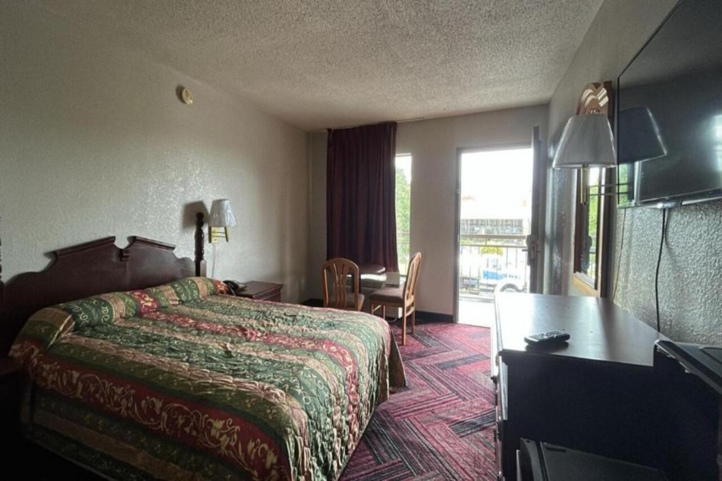Travel Inn Lebanon Nashville Near I-40 in LEBANON - TN