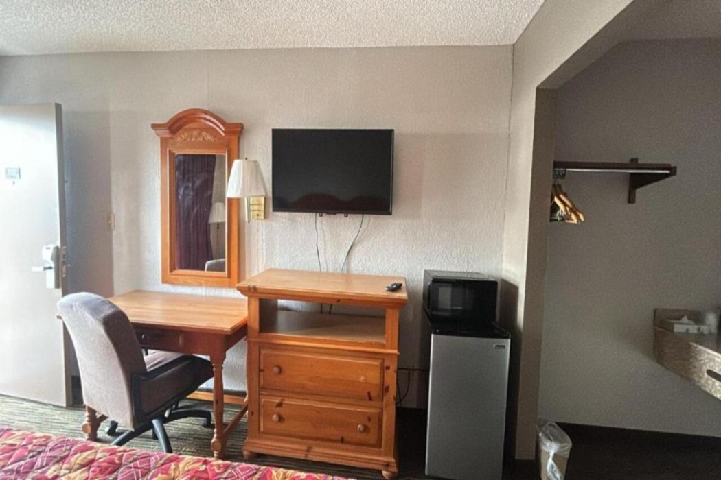 Travel Inn Lebanon Nashville Near I-40 13/61