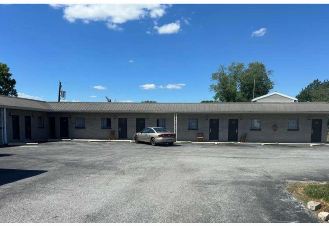 OYO Royal Inn Motel in CHAMBERSBURG - PA