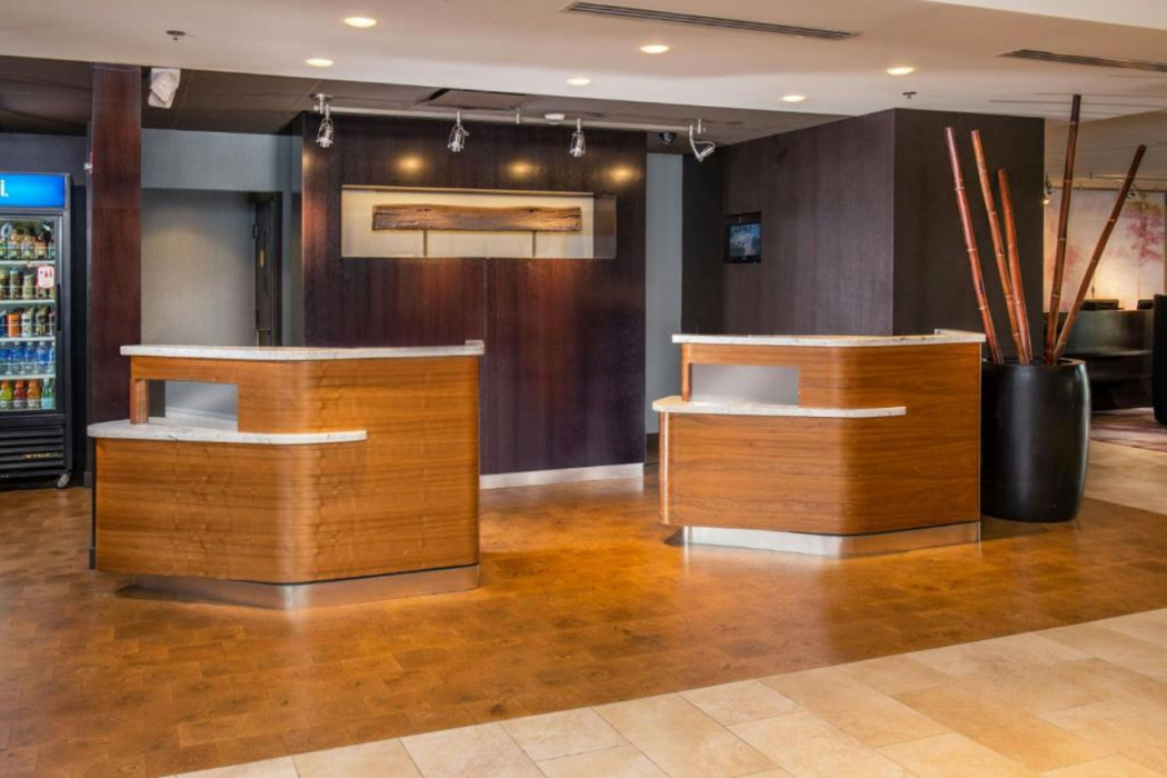 Courtyard By Marriott Fresno Downtown 1/10