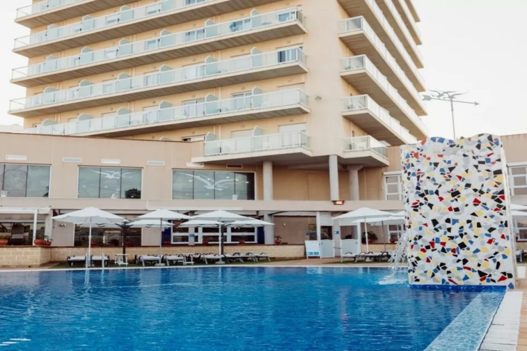 Gaviotas Hotel & Event Center 1/35