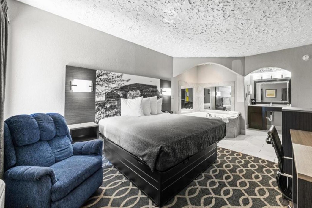Super 8 by Wyndham Norman West 3/16