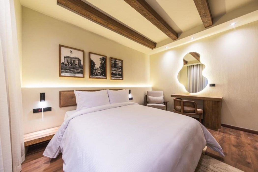 Sam's Story Boutique Hotel 11/26