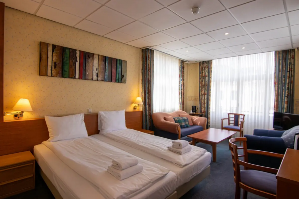 Grand Hotel Monopole 9/15