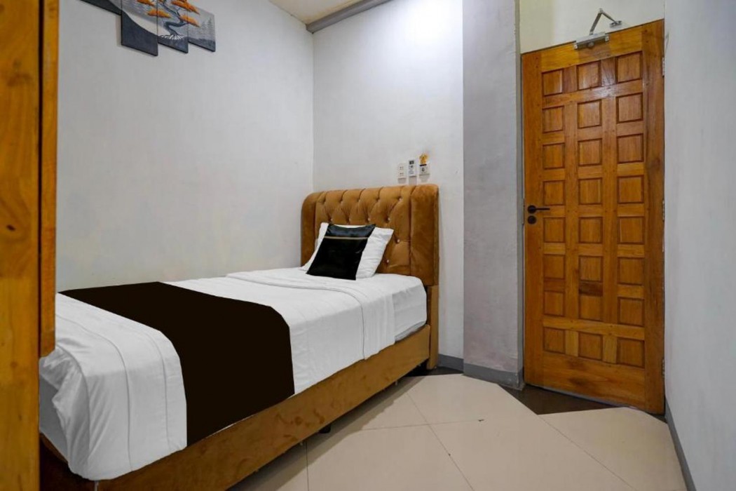 Townhouse Oak near Tugu Simpang Lima formerly GM Inn Hotel 7/10