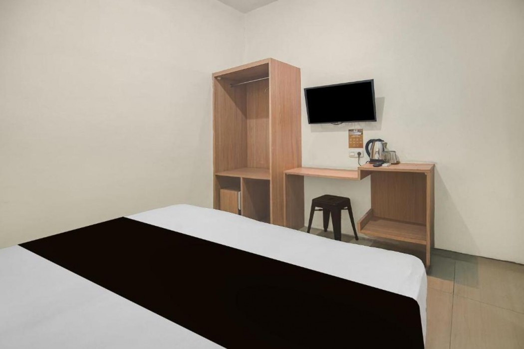 Hotel O near Pantai Losari formerly Point Inn 12/26