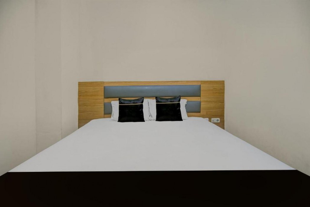 Hotel O near Pantai Losari formerly Point Inn 11/26