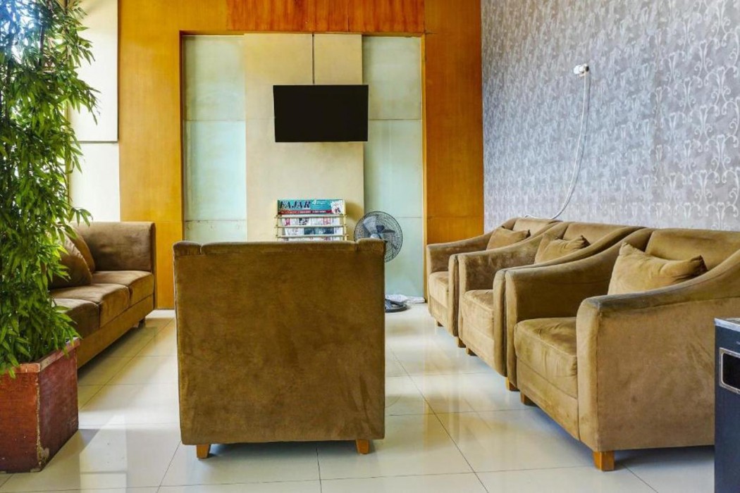 Lobby at Hotel O near Mall Panakukang formerly Rika Hotel Makassar, MAKASSAR