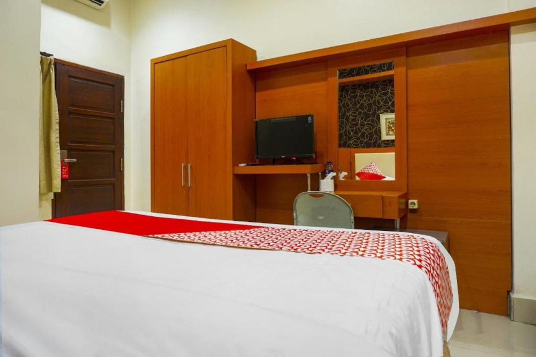 Hotel O near Mall Panakukang formerly Rika Hotel Makassar 20/30