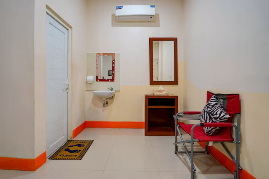 Townhouse Oak near RSUD Dr Zainoel Abidin formerly Poma Hotel 27/46