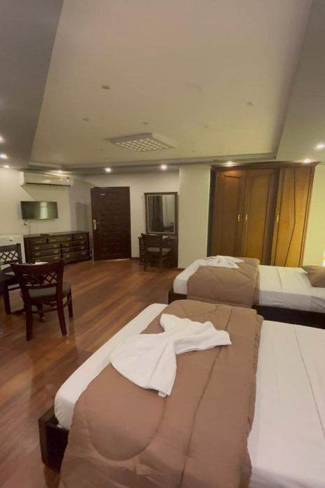 Al-Manar Hotel 8/25