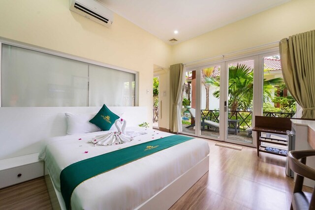 Sunday Lotus Garden Resort By The Sea Mui Ne 18/40