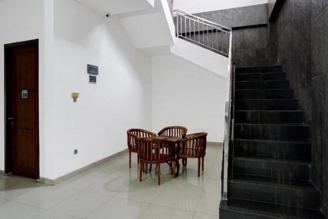 Hotel O near Palembang Square Mall formerly Wisma Faeyza Syakira Syariah 43/54