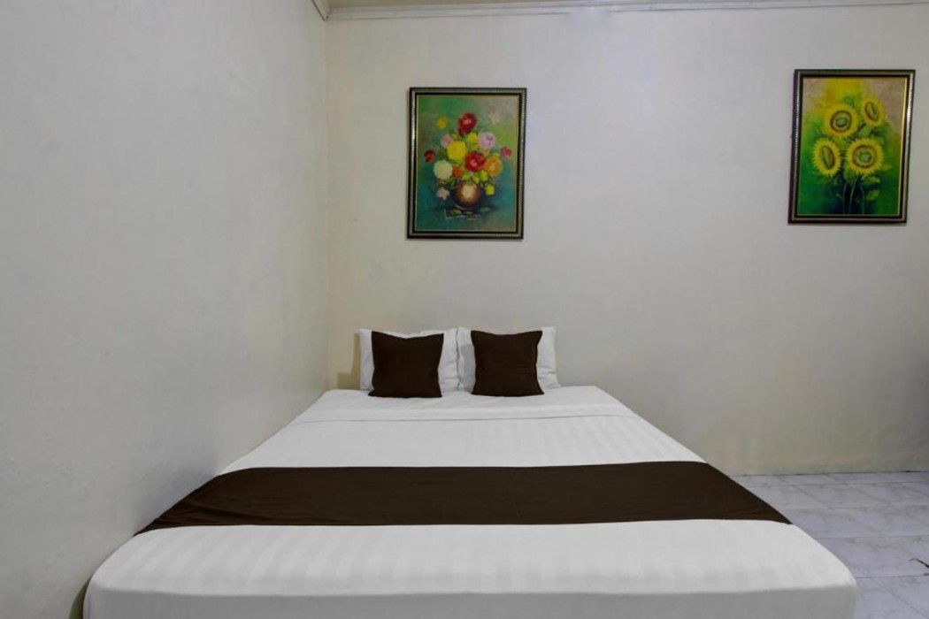 Room at Hotel O near Kampung Batik Kauman formerly Chakra Homestay, SURAKARTA