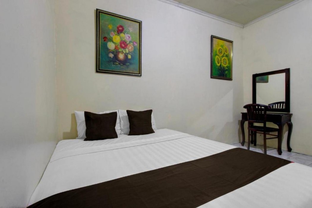 Room at Hotel O near Kampung Batik Kauman formerly Chakra Homestay, SURAKARTA