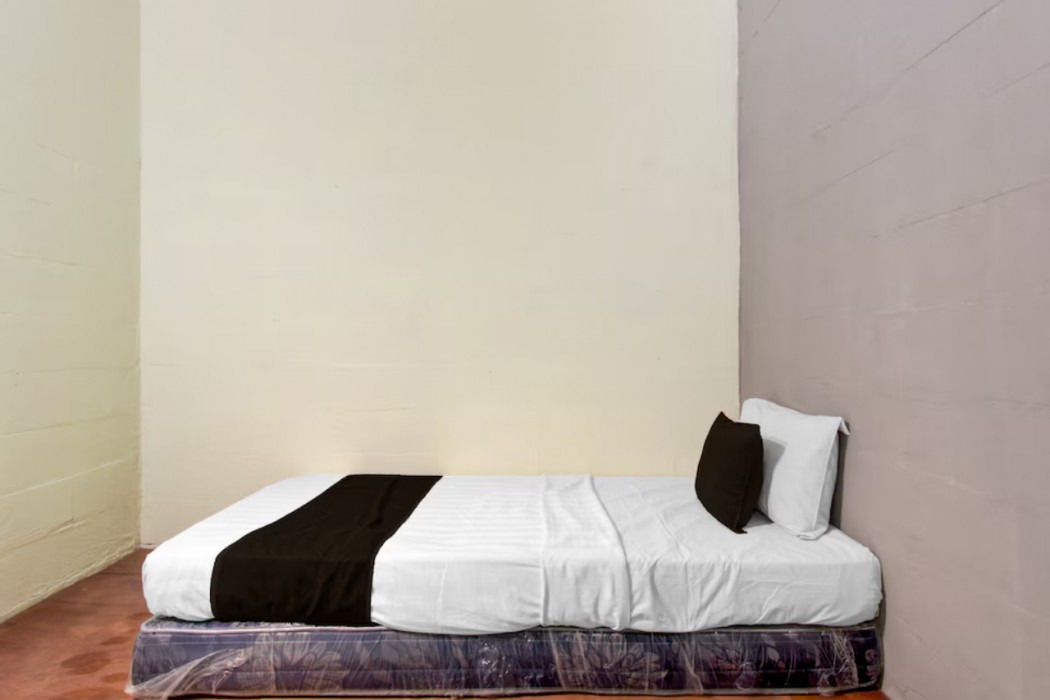 Hotel O near Ahmad Yani International Airport formerly North Bay Residence 18/26