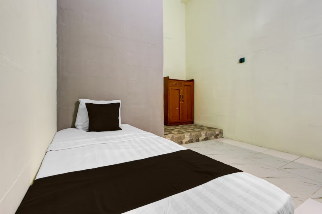 Hotel O near Ahmad Yani International Airport formerly North Bay Residence 20/26