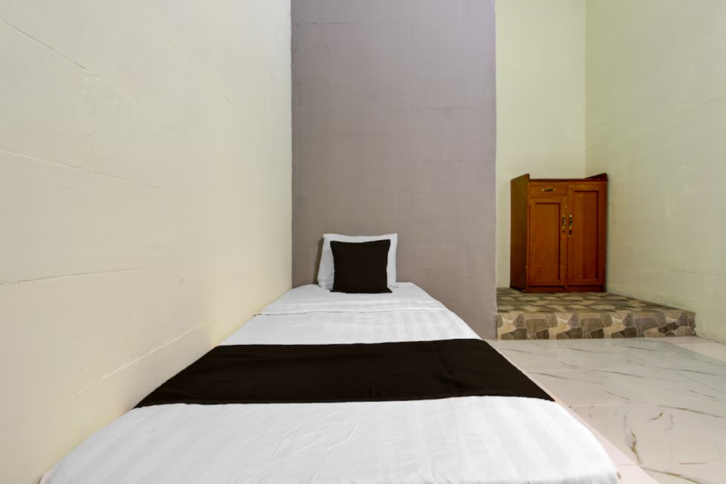 Hotel O near Ahmad Yani International Airport formerly North Bay Residence 16/26
