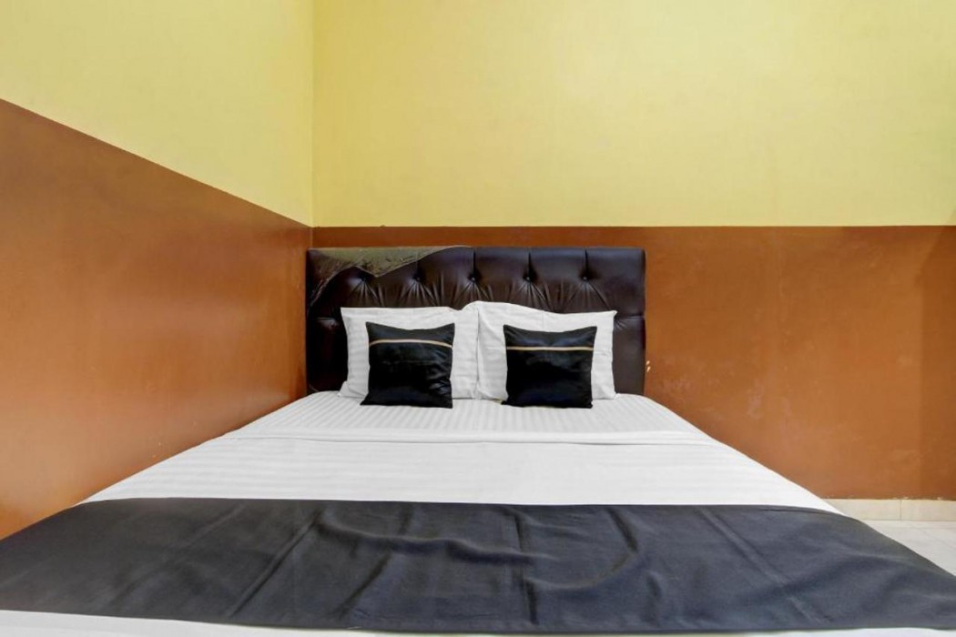 Hotel O near Ahmad Dahlan University formerly Endrayanti Inn 7/17