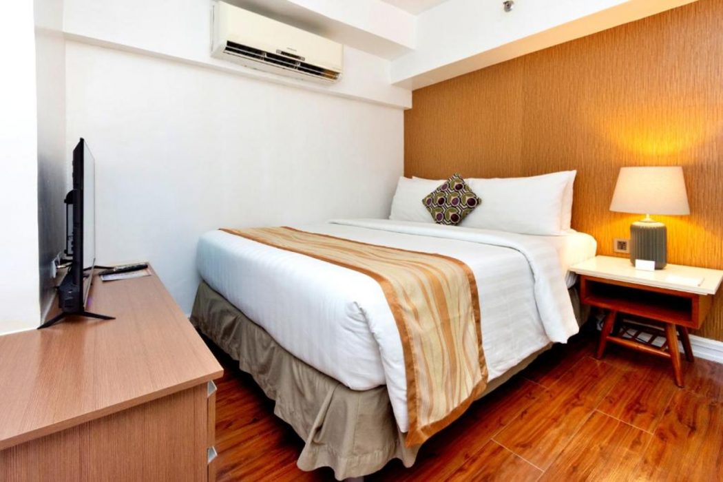Ferra Premier Boracay by JG 10/62