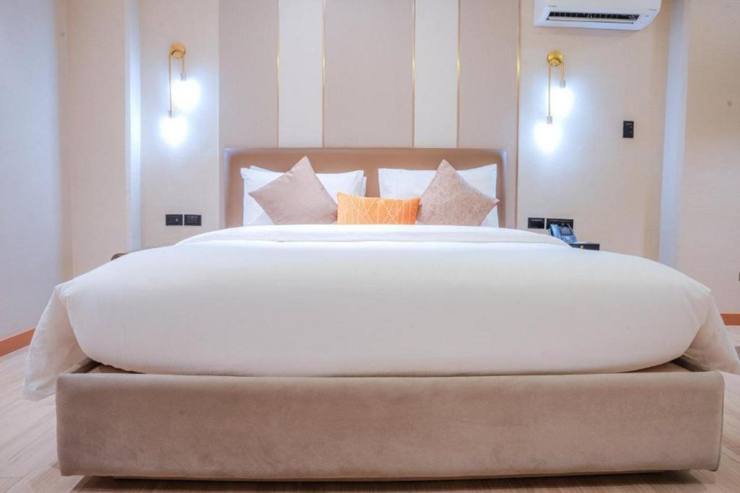 Sunday Belajandro Hotel 21/44