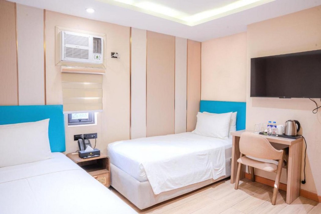 Sunday Belajandro Hotel 10/44