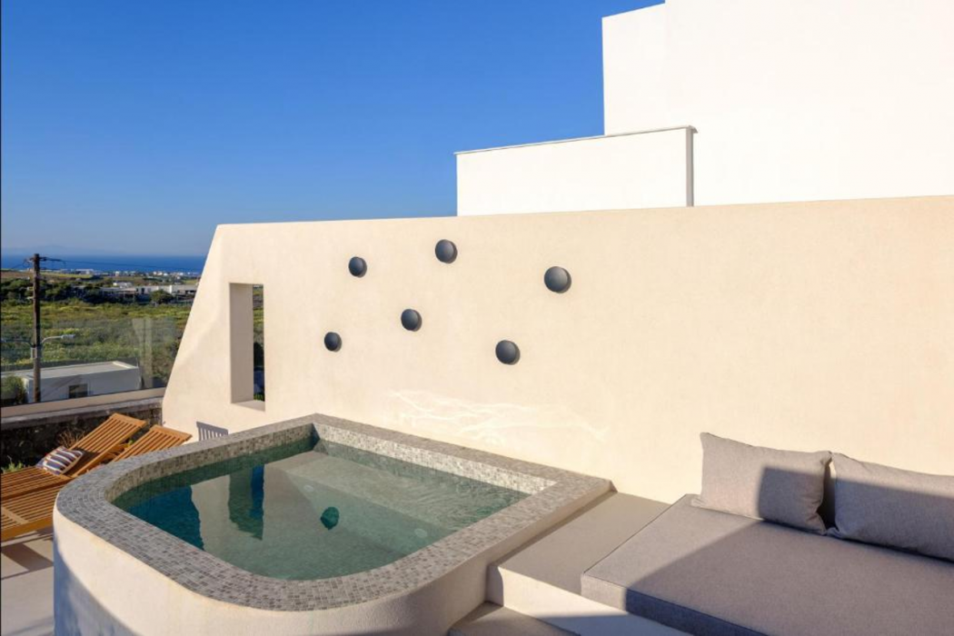 Eteo Santorini Luxury Suites 6/8