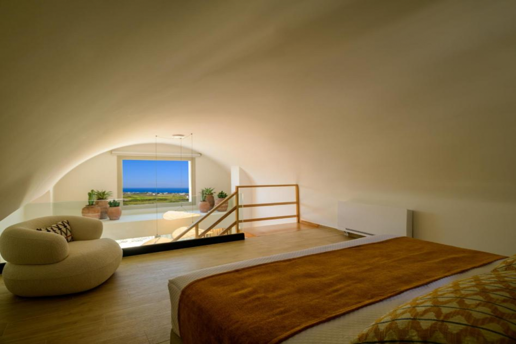 Eteo Santorini Luxury Suites 3/8