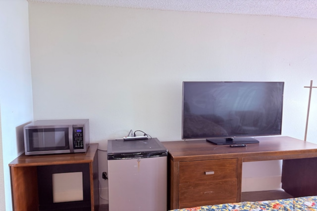 Best Classic Inn & Suites Houston I 45 near IAH 11/16