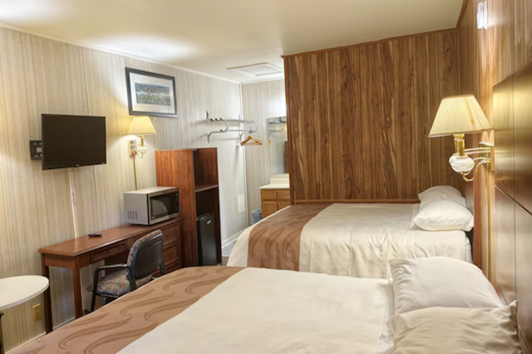 Liberty Inn Scottsboro Near Lake Guntersville 6/19