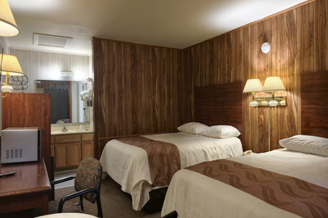 Room at Liberty Inn Scottsboro Near Lake Guntersville, SCOTTSBORO - AL