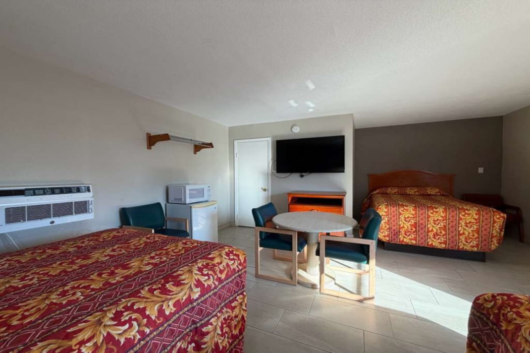 OYO Regency Inn Daytona Beach Near Airport 9/23