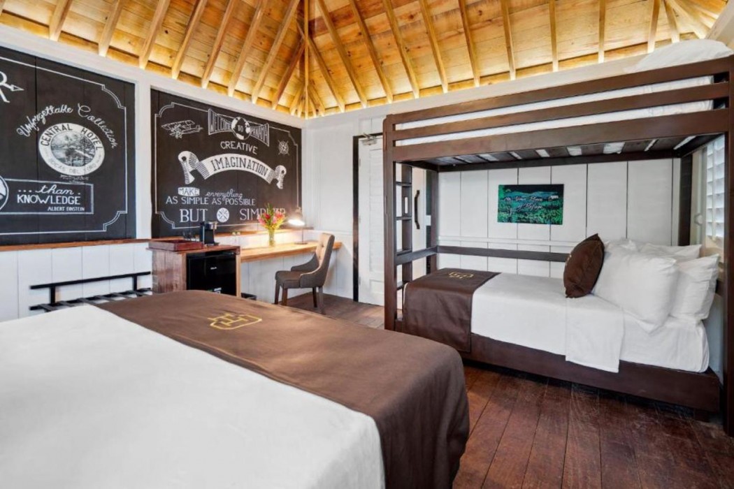 Central Hotel Bocas del Toro 8/30