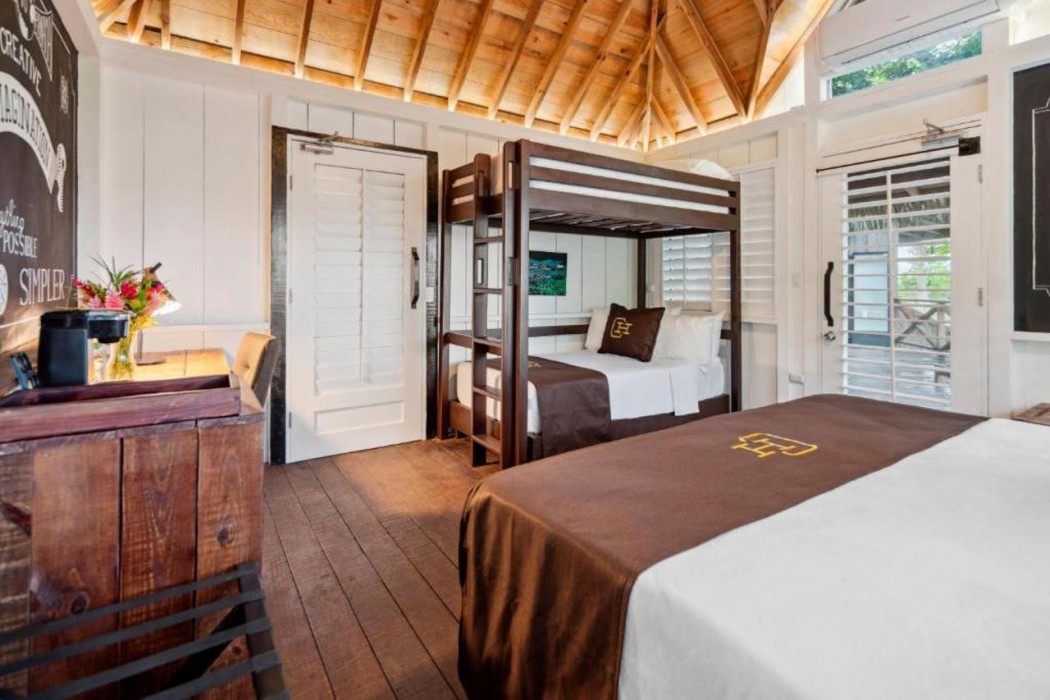 Central Hotel Bocas del Toro 11/30
