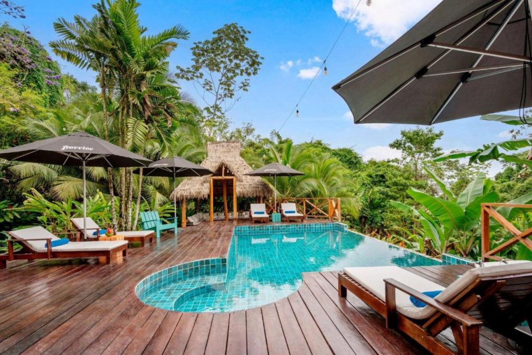 Central Hotel Bocas del Toro 25/30