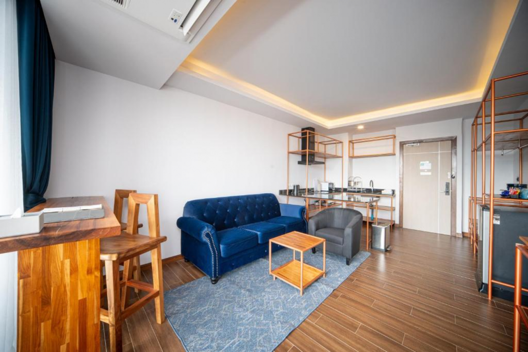 Room at The Blue Hotel Phuket, CHALONG