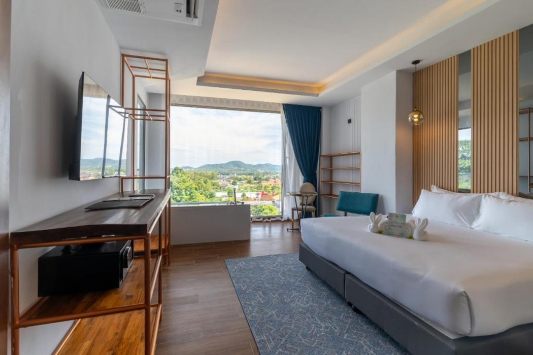 Room at The Blue Hotel Phuket, CHALONG