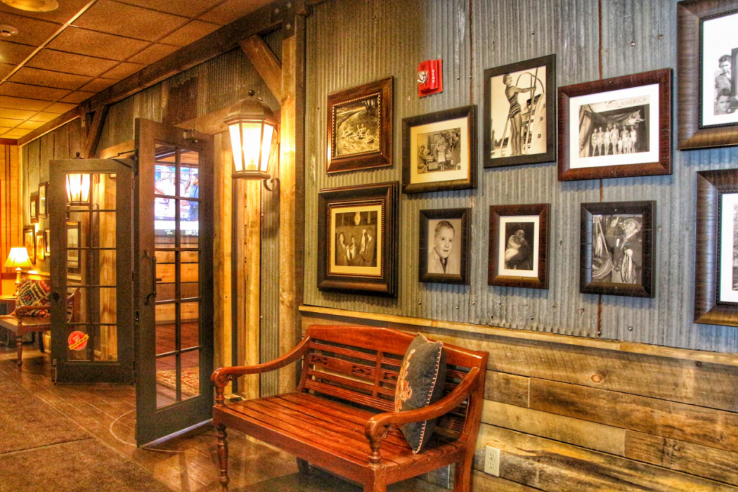 Alexandria Hotel & Conference Center 20/28