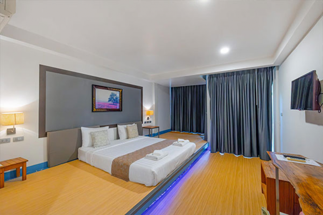 Sunset Serenity Jomtien Resort 6/15