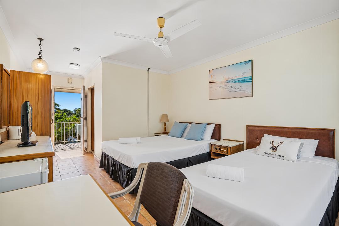 Room at The Reef Motel, CAIRNS