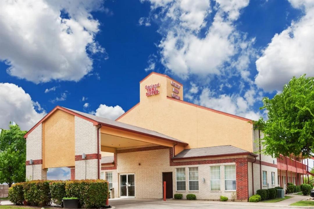 Garland Inn & Suites near Dallas TX in GARLAND - TX