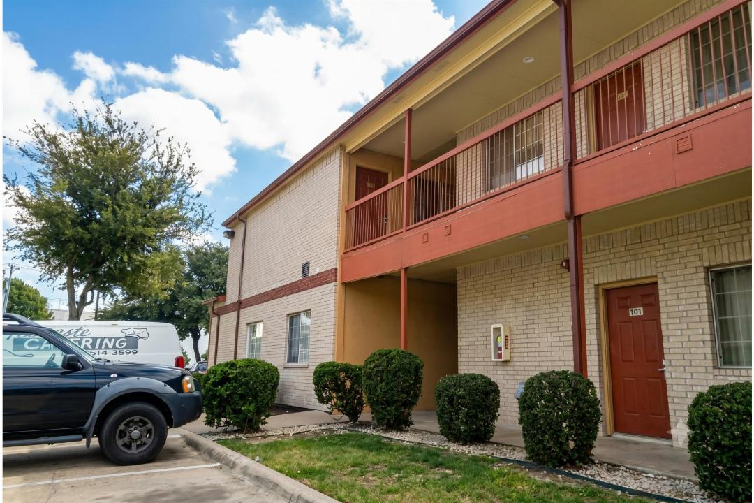 Garland Inn & Suites near Dallas TX 7/12