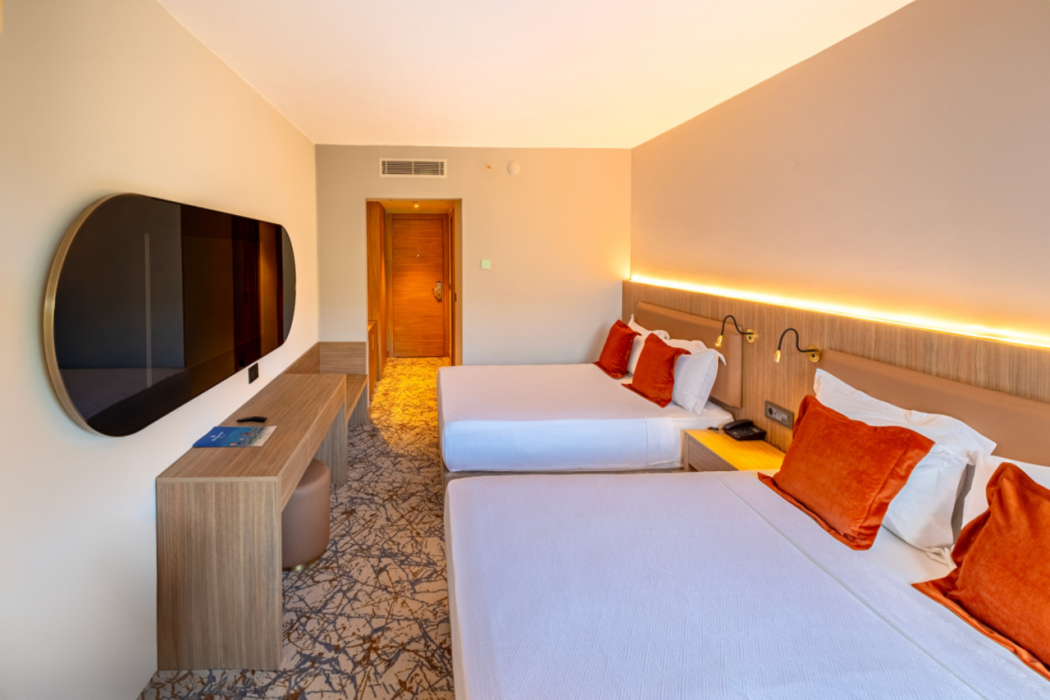 Ozkaymak Marina Hotel 53/98