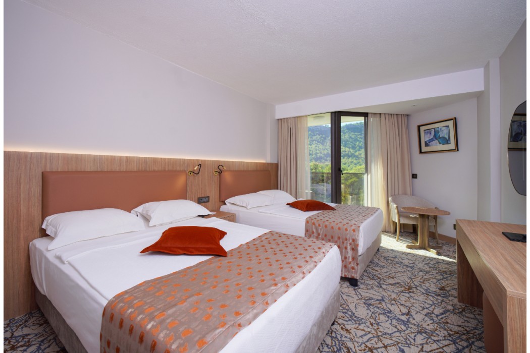 Ozkaymak Marina Hotel 39/98