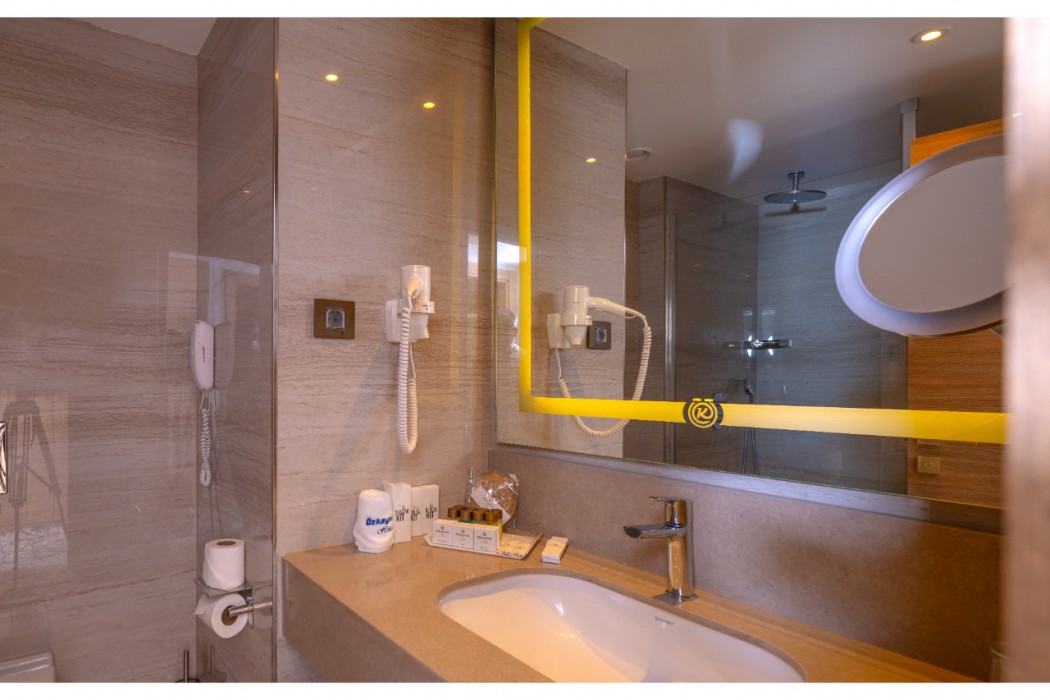 Ozkaymak Marina Hotel 37/98