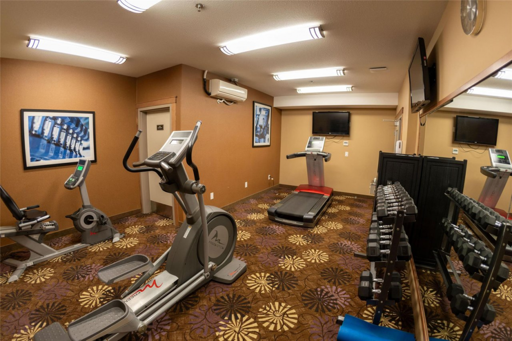 Best Western Plus Rose Country Hotel 12/18