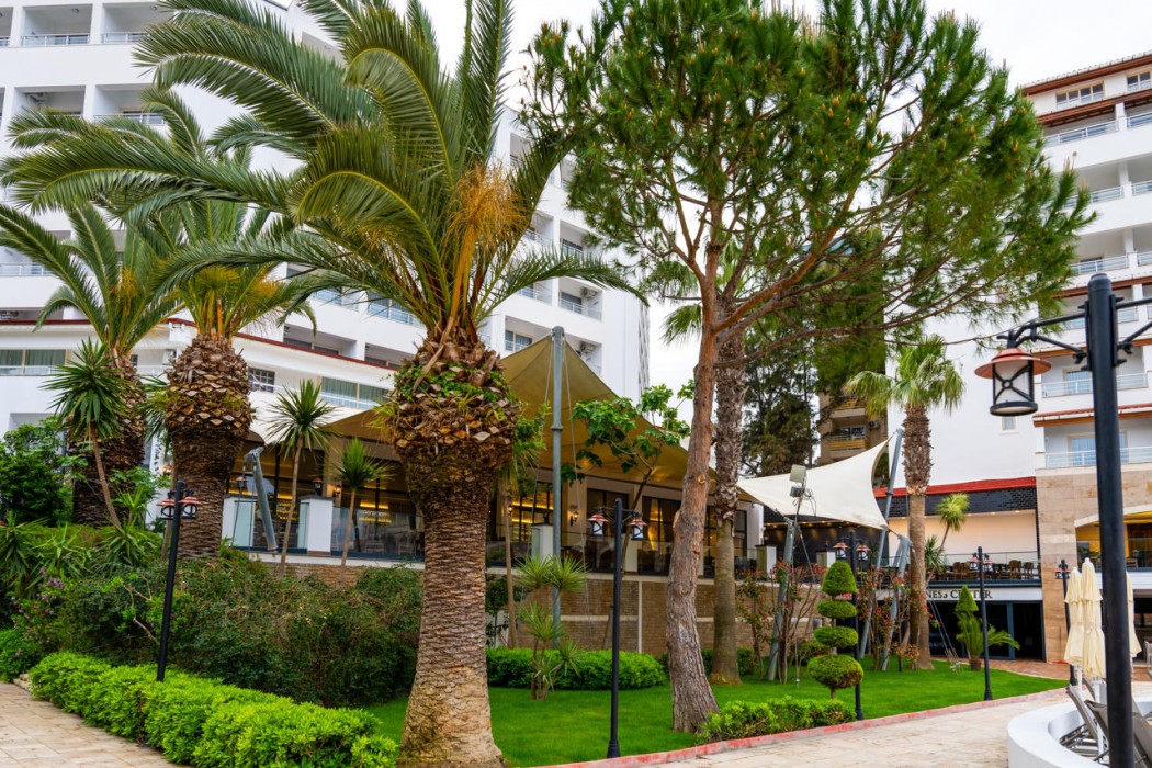 Batihan Beach Resort 29/76