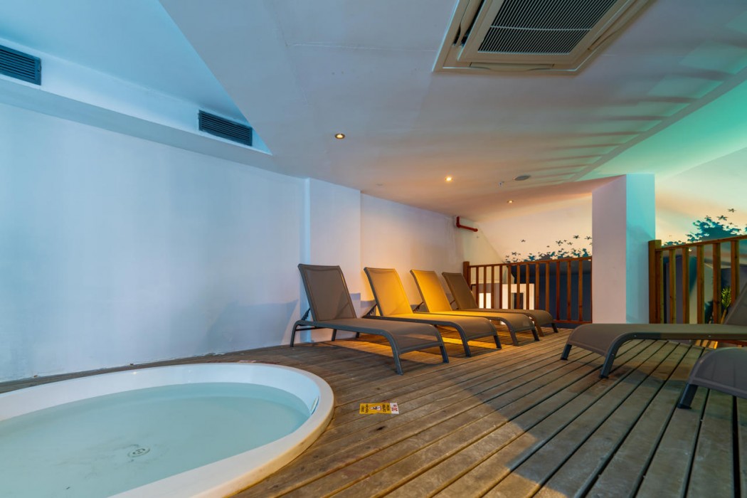 Batihan Beach Resort 38/76