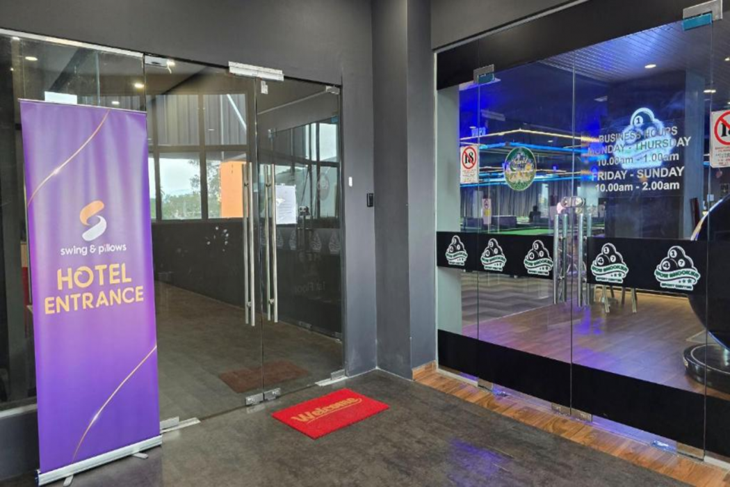 Swing & Pillows AT Paroi Gateway