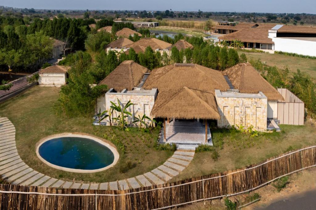 Taj Tadoba Resort and Spa Nagpur 3/11